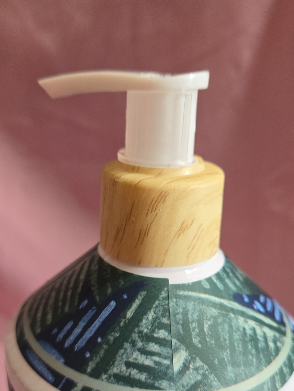 Tommy Bahama Bamboo Water Hand Soap - New - Picture 4 of 4